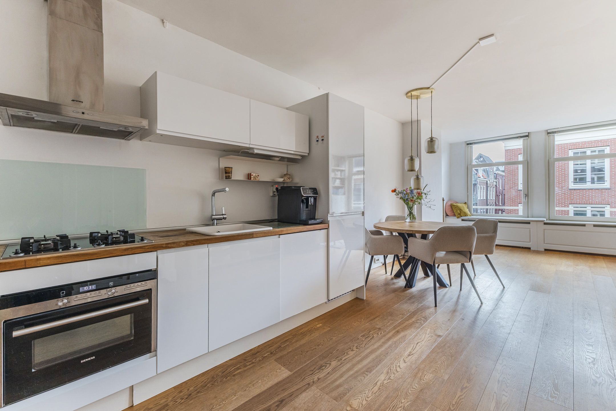 Photo 15 of Willemsstraat 22-2