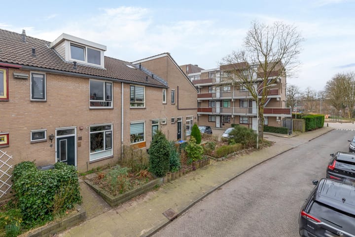 Foto 4 van Harnjesweg 6