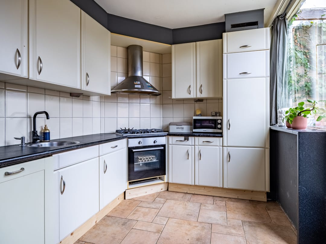 Foto 8 van van Essenstraat 5