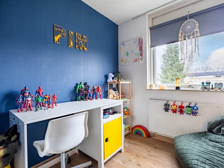 Foto 16 van van Essenstraat 5