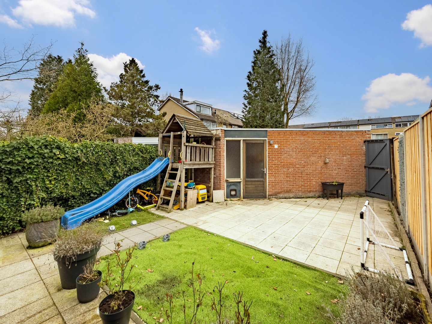 Foto 25 van van Essenstraat 5