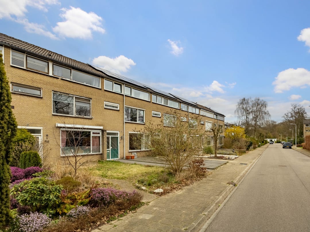 Foto 31 van van Essenstraat 5