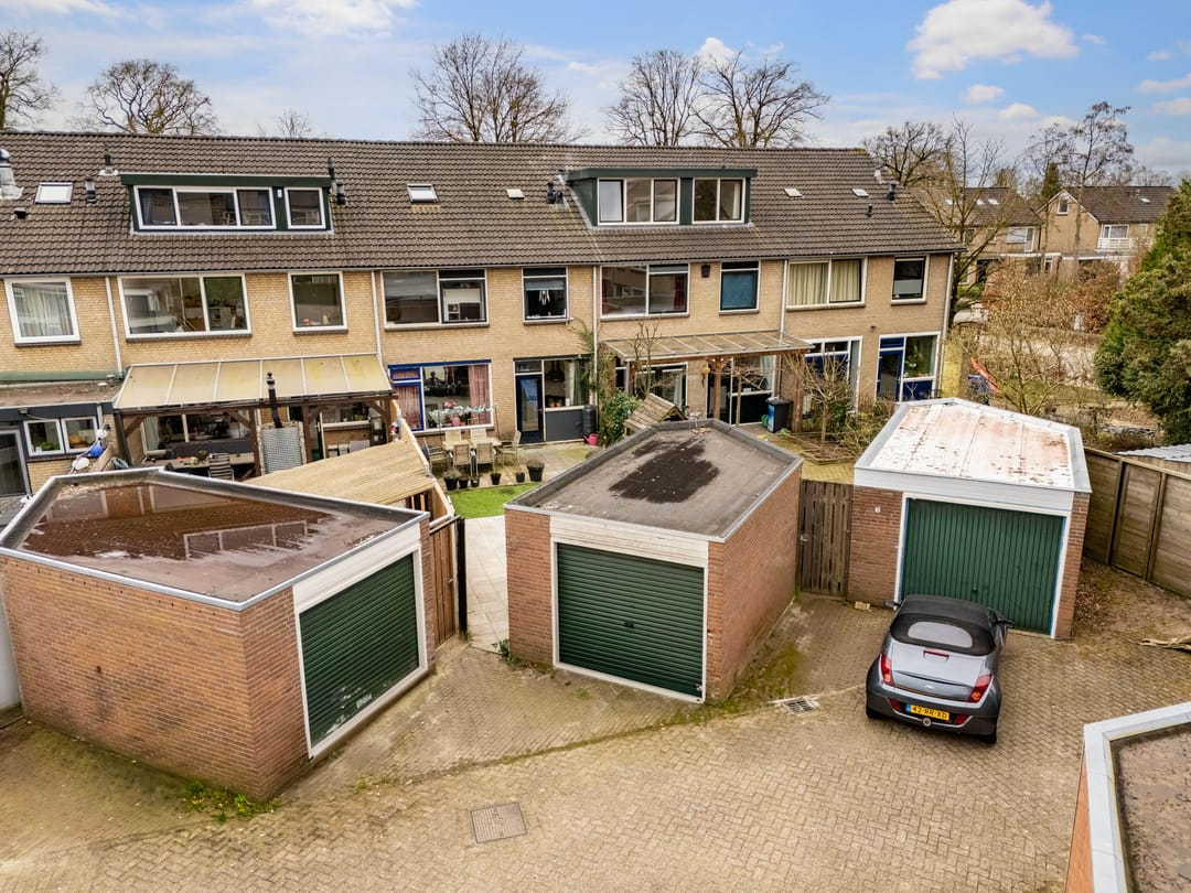 Foto 32 van van Essenstraat 5