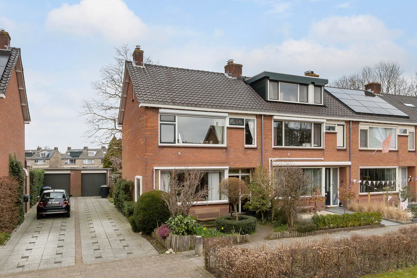 Foto 1 van Meidoornlaan 28