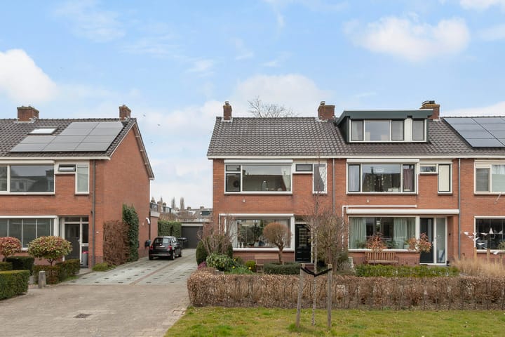 Foto 6 van Meidoornlaan 28