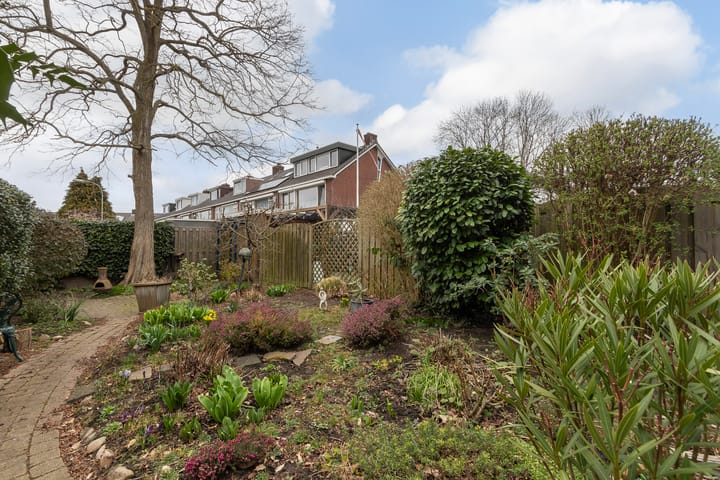 Foto 28 van Meidoornlaan 28