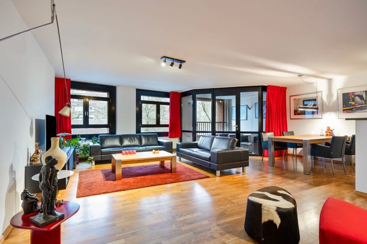 Foto 2 van Avenue Ceramique 21-C