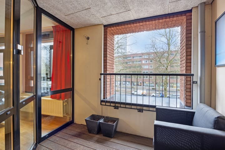 Foto 8 van Avenue Ceramique 21-C