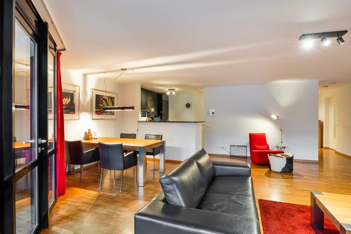 Foto 9 van Avenue Ceramique 21-C