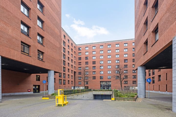 Foto 22 van Avenue Ceramique 21-C