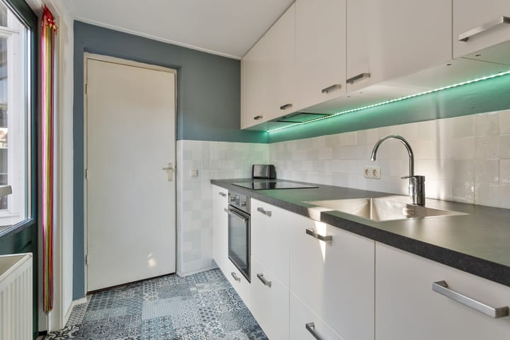 Foto 15 van Soerabaiastraat 1