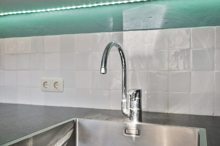 Foto 16 van Soerabaiastraat 1