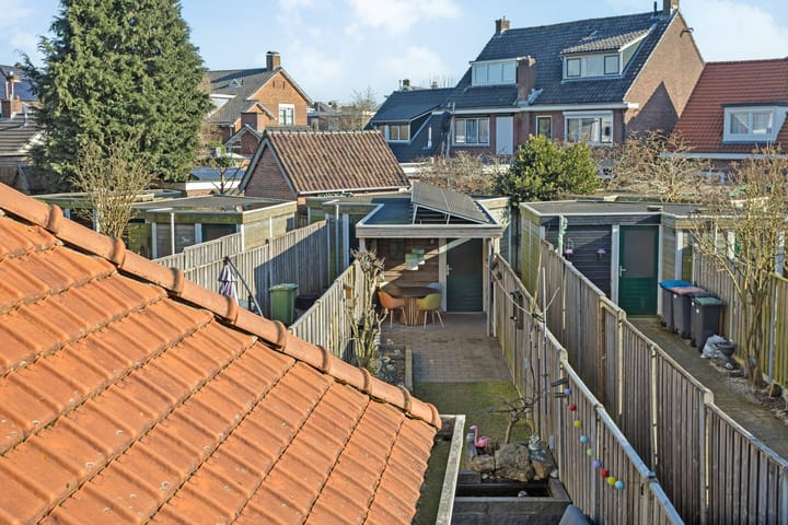 Foto 28 van Soerabaiastraat 1