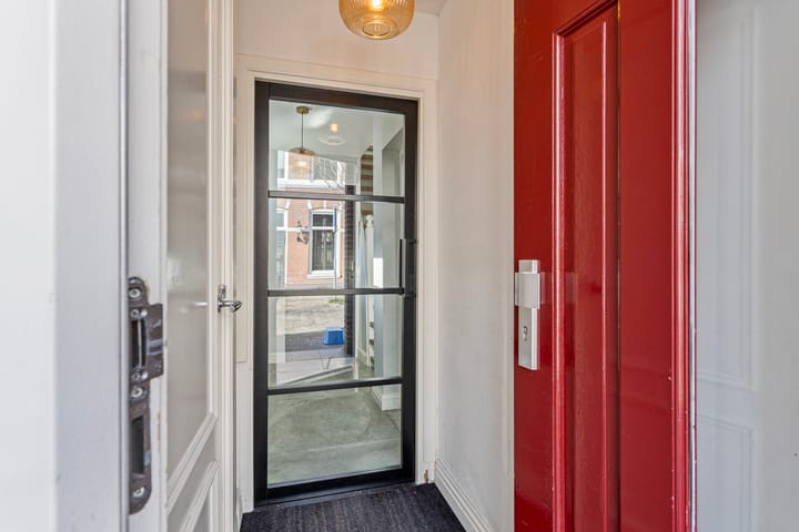 Photo 6 of Toussaintstraat 1