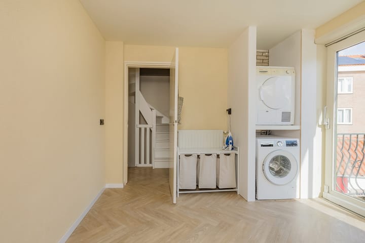 Foto 33 van Waalstraat 87