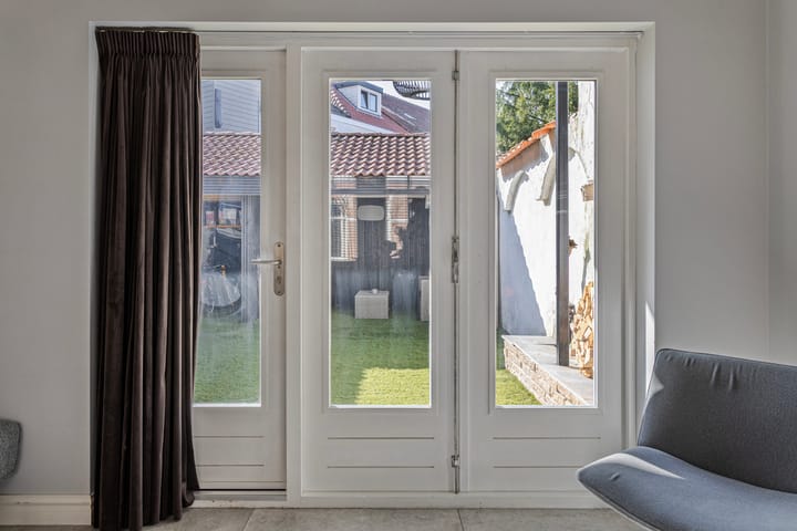 Photo 21 of Toussaintstraat 1