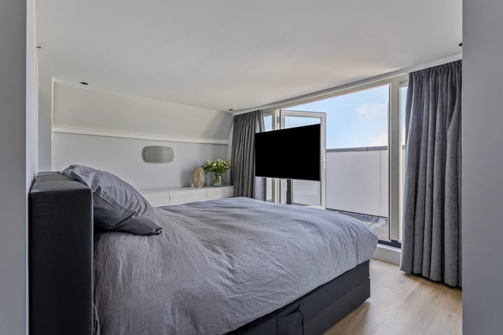 Photo 48 of Toussaintstraat 1