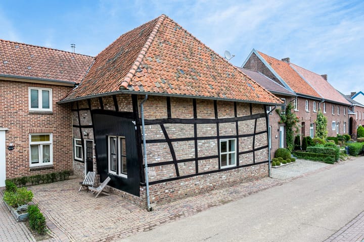 Foto 2 van Rondelenstraat 8