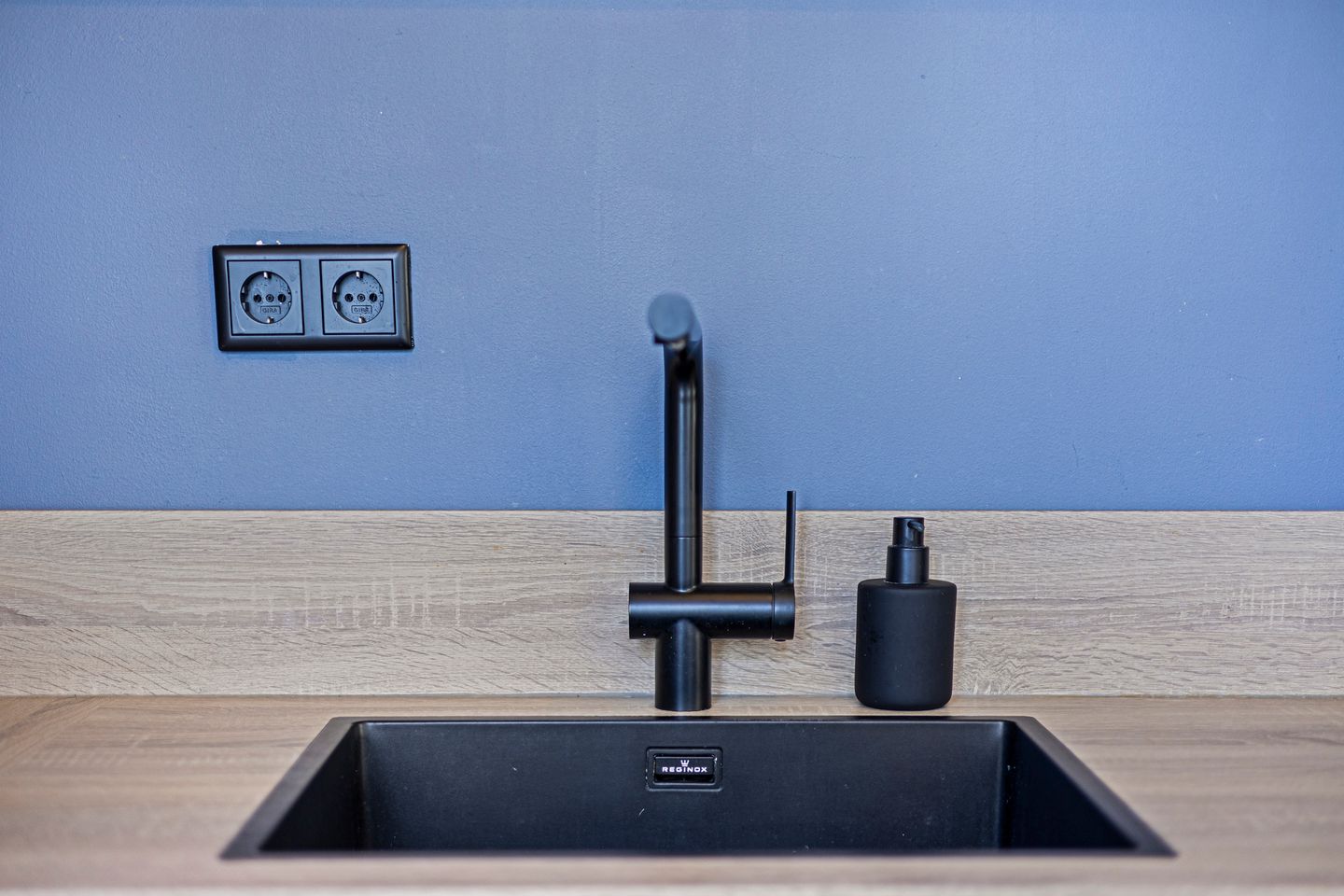 Foto 14 van Outshoornstraat 44