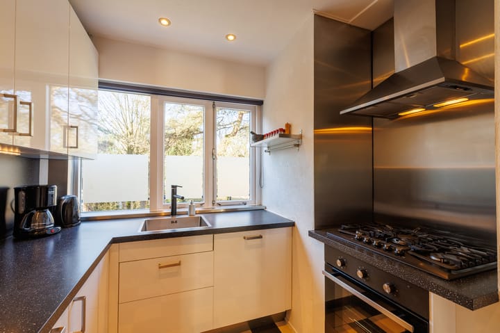 Foto 14 van van Heutszlaan 92-1