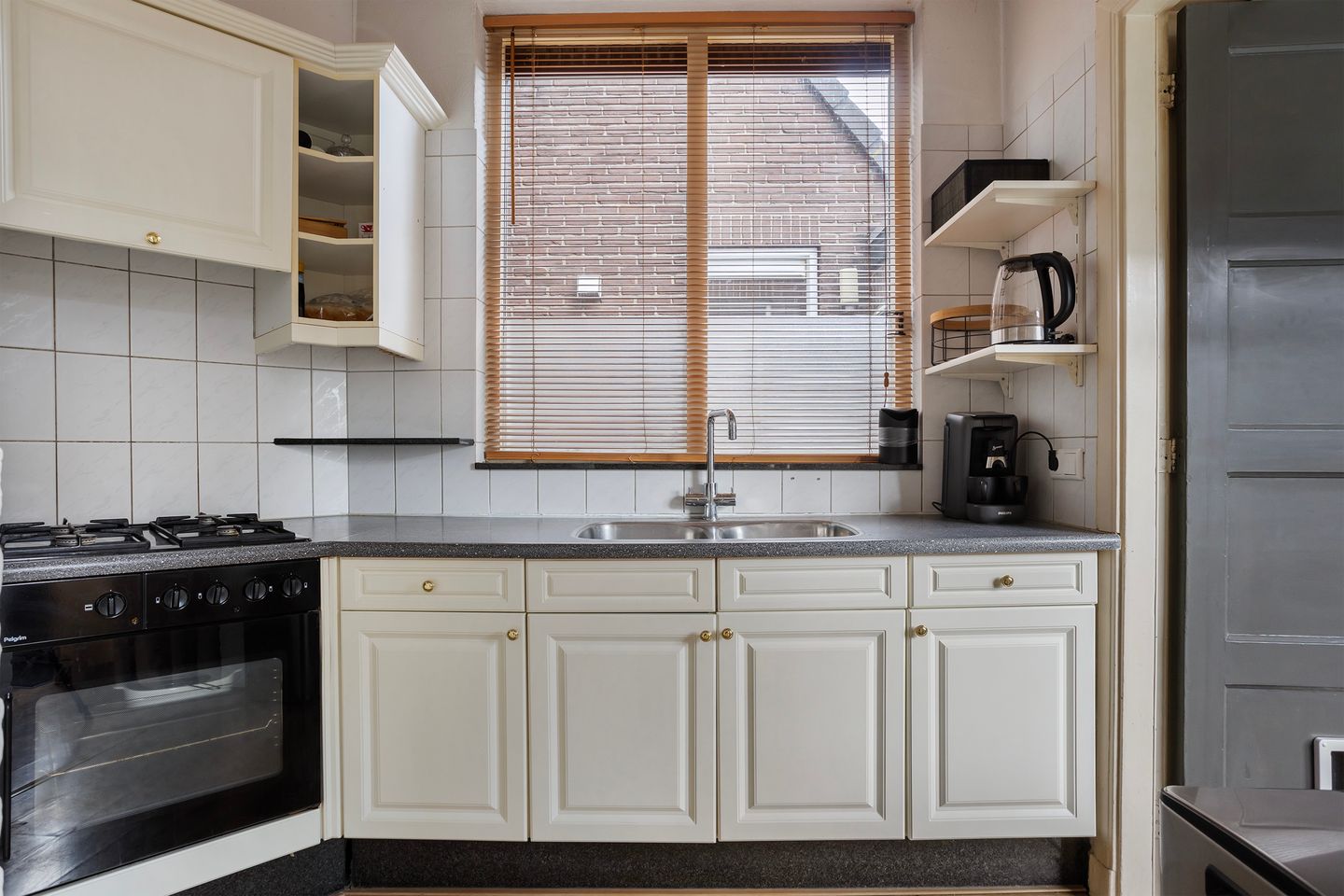 Foto 14 van Kanaalweg 3-C