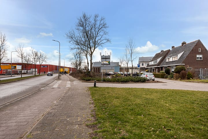 Photo 36 of Kanaalweg 3-C