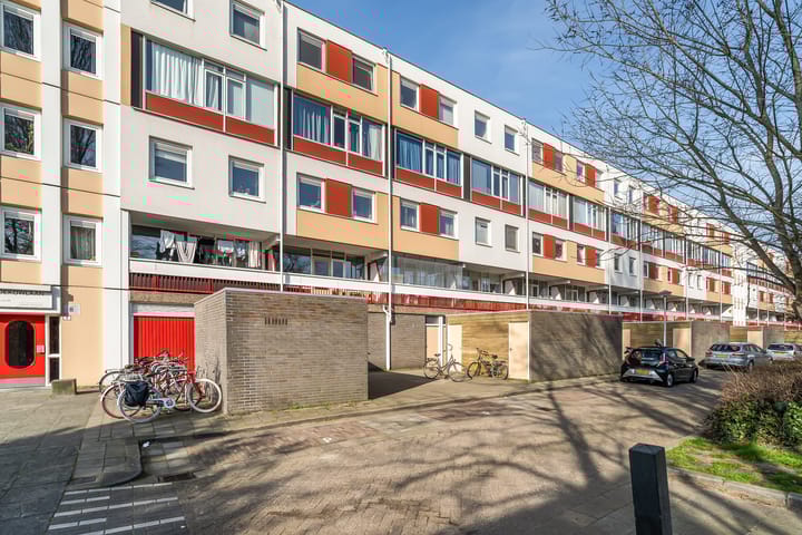 Foto 1 van Zjoekowlaan 41