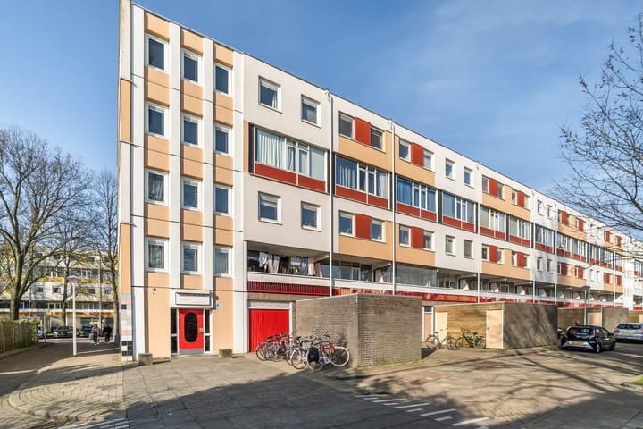 Foto 2 van Zjoekowlaan 41