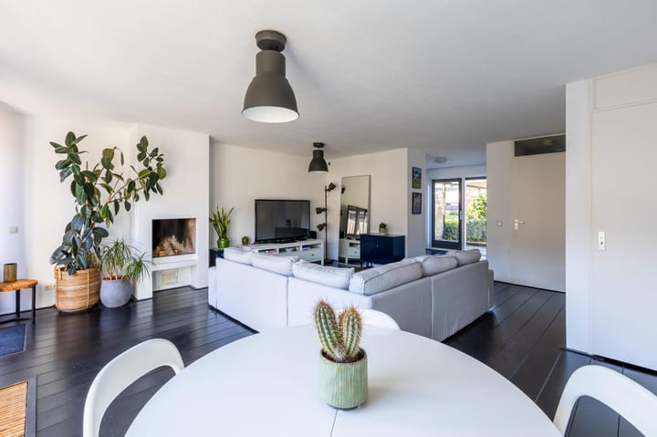 Foto 13 van Woestduijnstraat 42