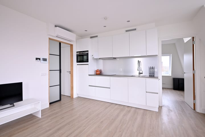 Foto 8 van Boedekerstraat 12-C