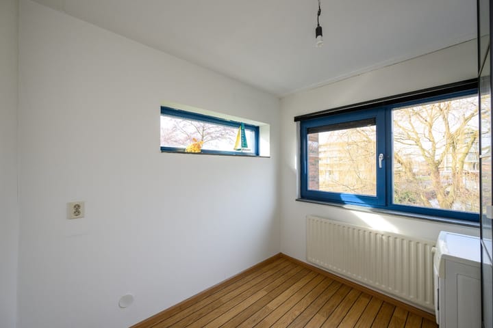 Photo 39 of Meindert Hobbemastraat 31