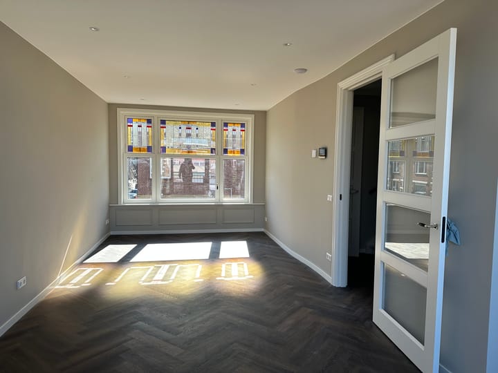 Foto 2 van Van der Brugghenstraat 8