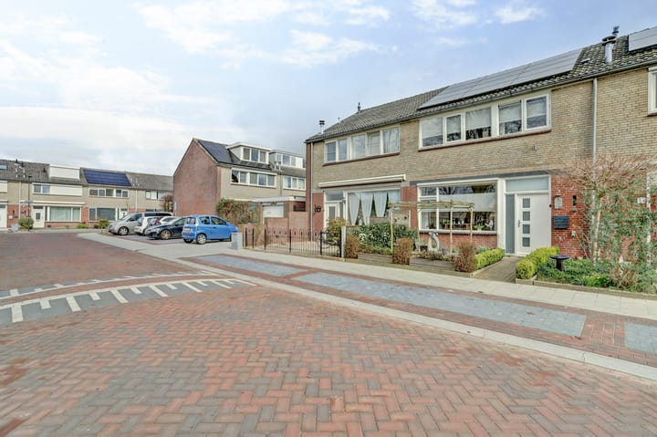 Foto 39 van Bredastraat 33