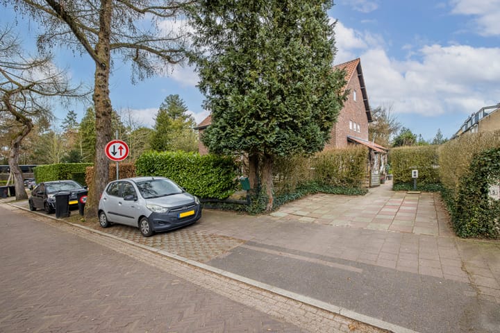 Foto 33 van Dr. Julius Röntgenlaan 5