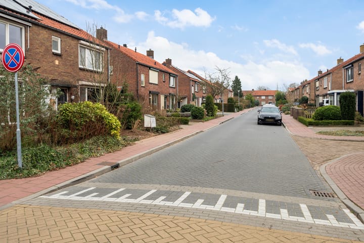 Foto 23 van Hellenkamp 7