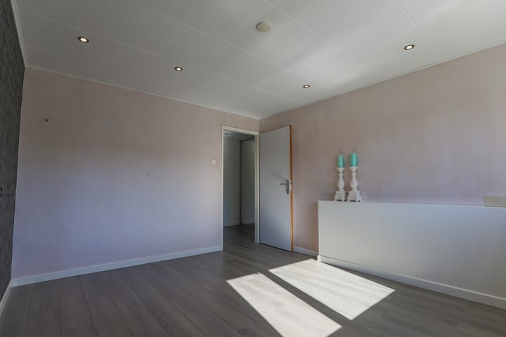 Foto 24 van Roerdompplein 19