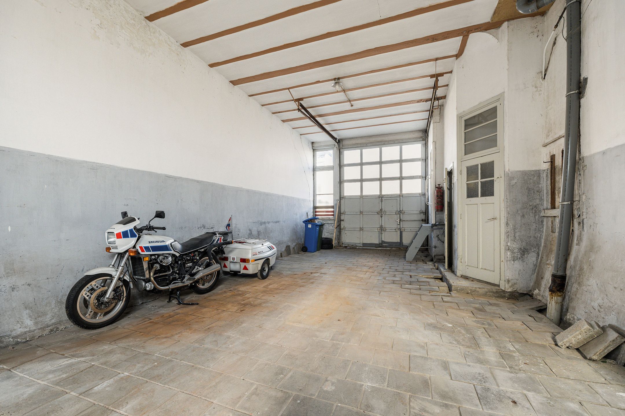 Photo 9 of Theodora Jacobalaan 26