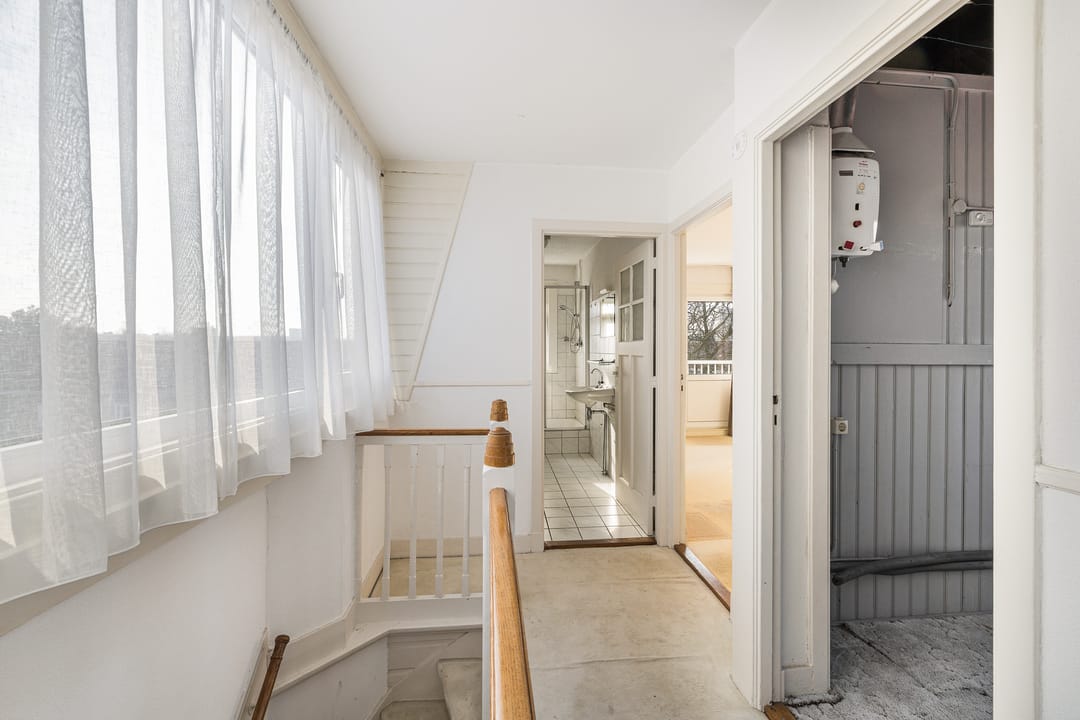 Photo 28 of Theodora Jacobalaan 26