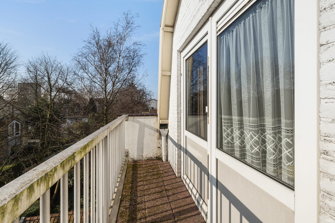 Photo 31 of Theodora Jacobalaan 26