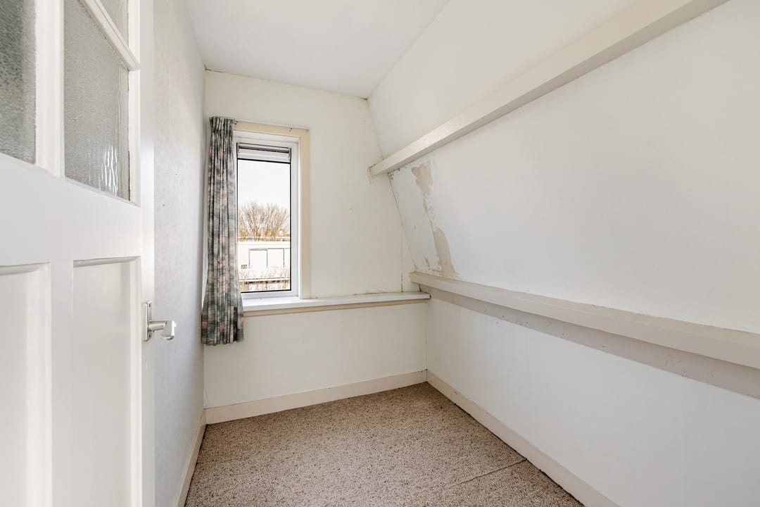 Photo 38 of Theodora Jacobalaan 26