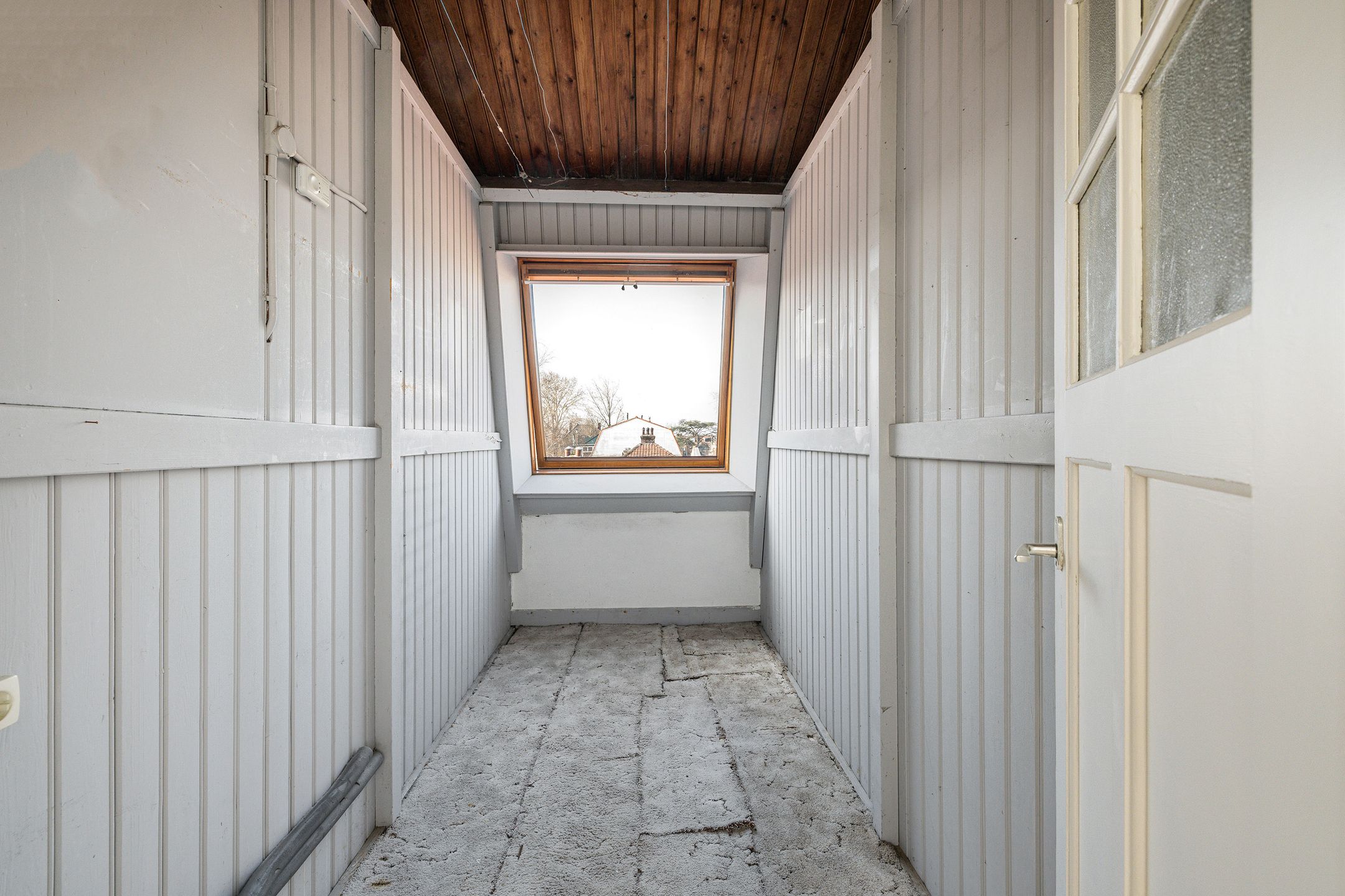 Photo 39 of Theodora Jacobalaan 26