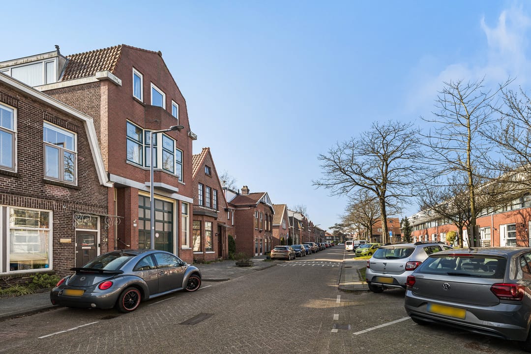 Photo 41 of Theodora Jacobalaan 26