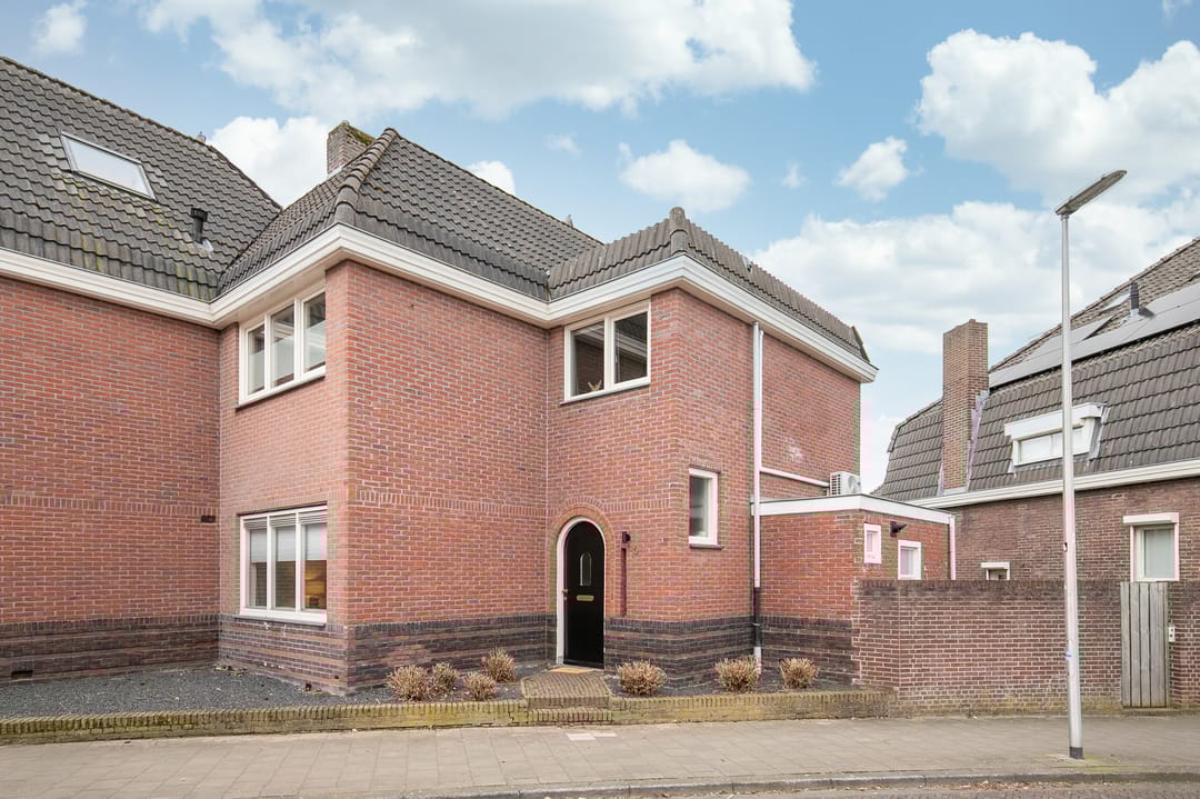 Photo 1 of Pluijmaekersstraat 3