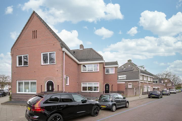 Foto 23 van Pluijmaekersstraat 3