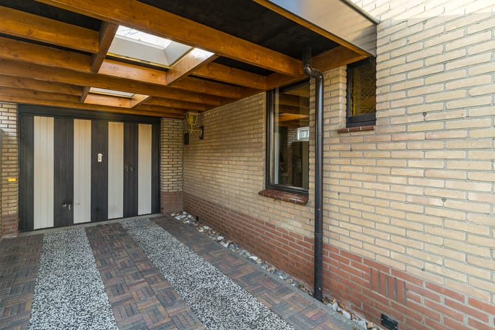 Foto 9 van Martensweg 65