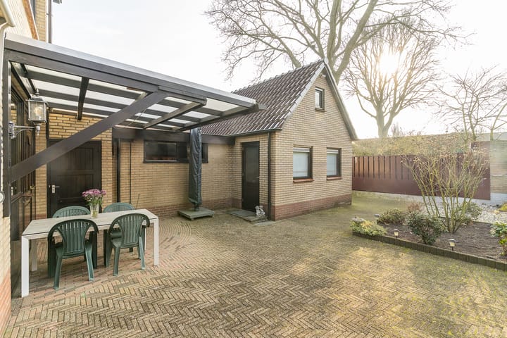 Foto 43 van Martensweg 65