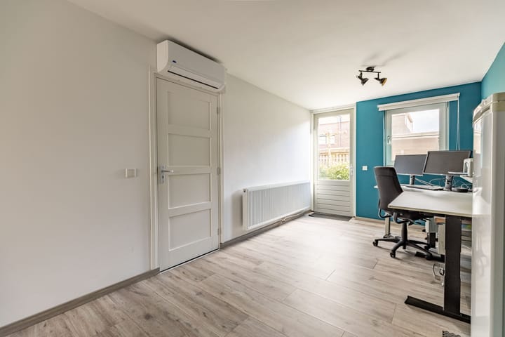 Photo 16 of Burgemeester de Regtstraat 34