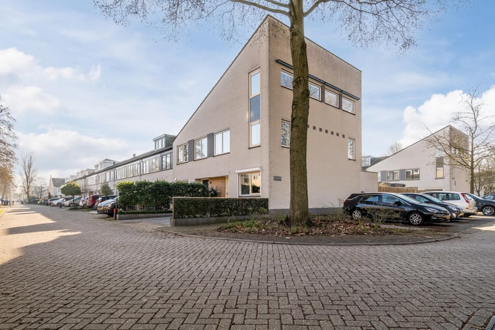 Keerkring 76 B