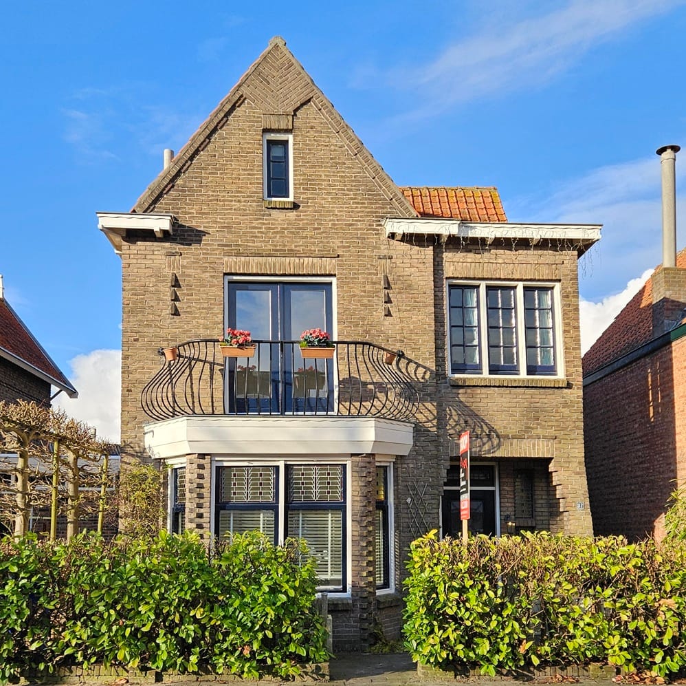 Photo 1 of Axelsestraat 37