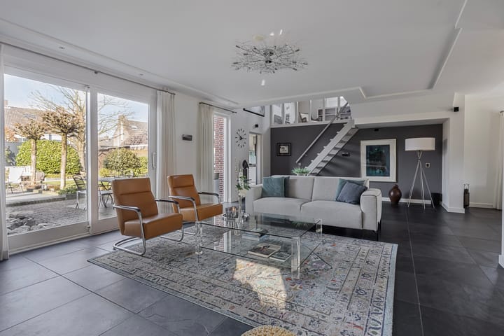 Foto 23 van Strausslaan 5